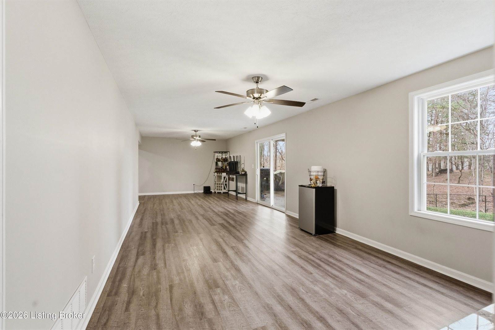 110 Ridge Pole Rd, Brandenburg, KY 40108