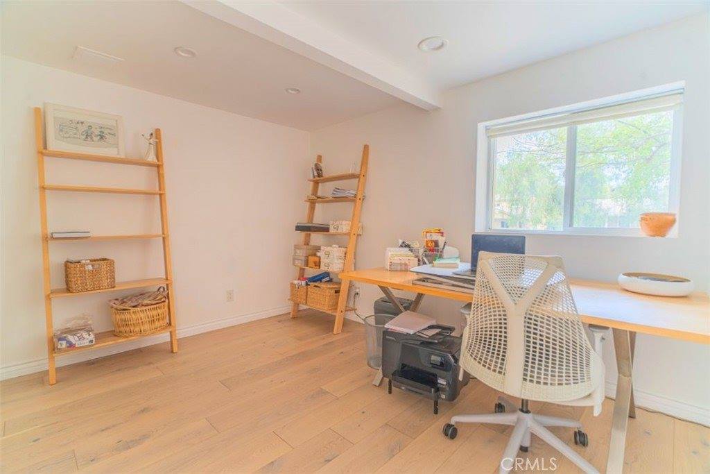 5179 Canoga, Woodland Hills, CA 91364