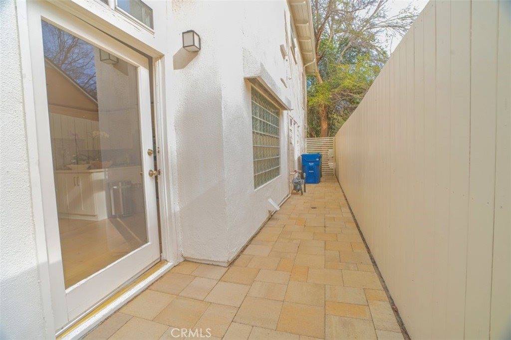 5179 Canoga, Woodland Hills, CA 91364