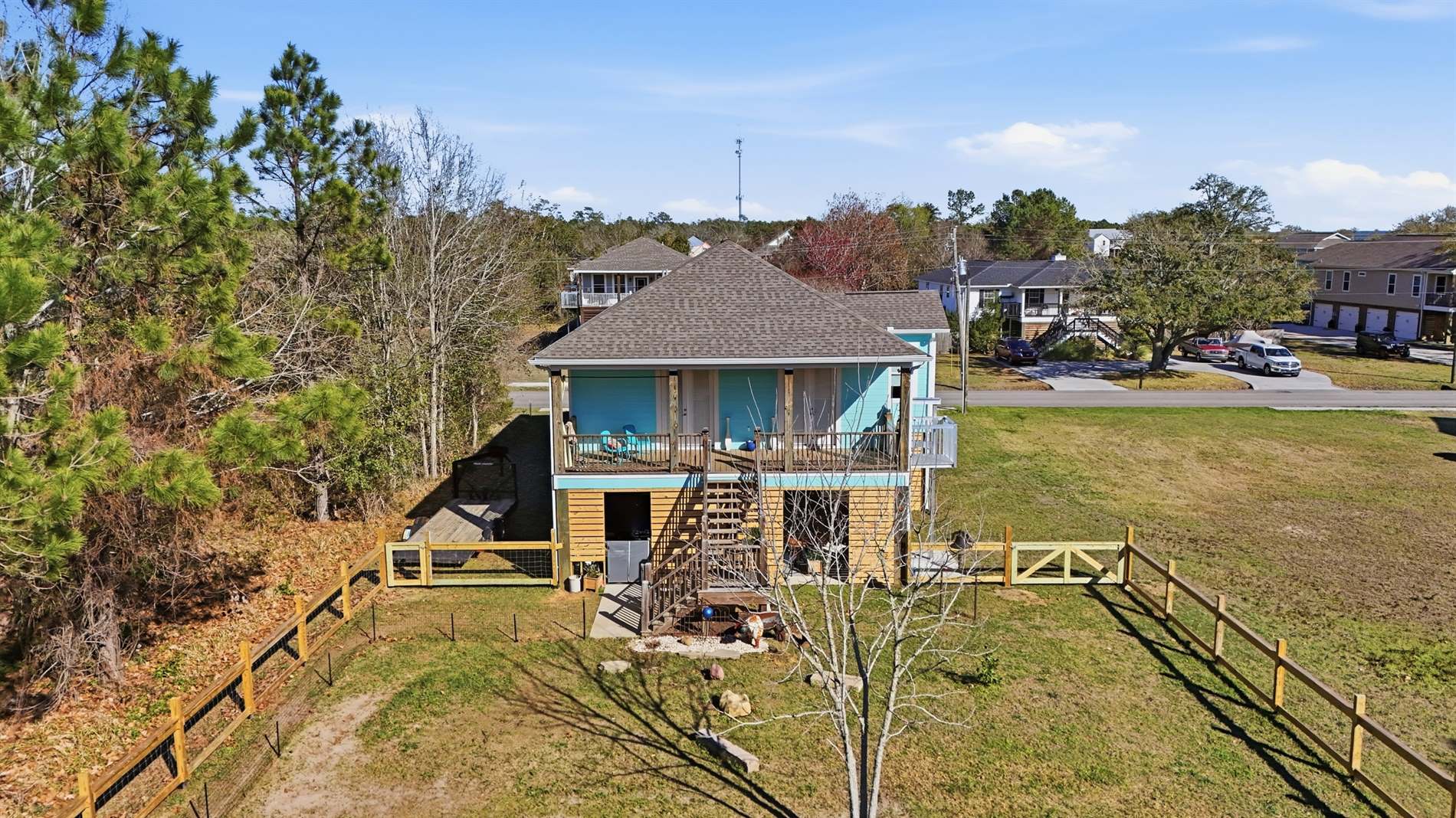 209 White Harbor Rd, Long Beach, MS 39560