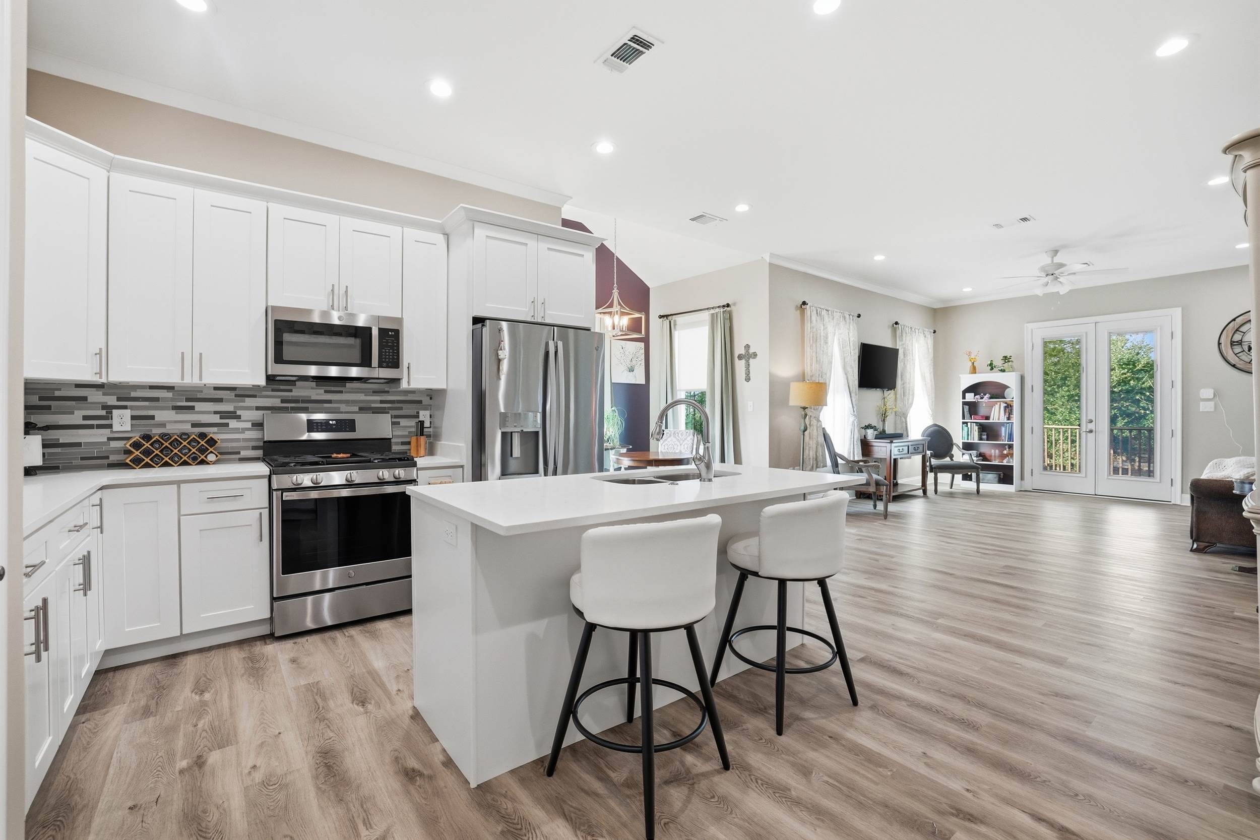 209 White Harbor Rd, Long Beach, MS 39560