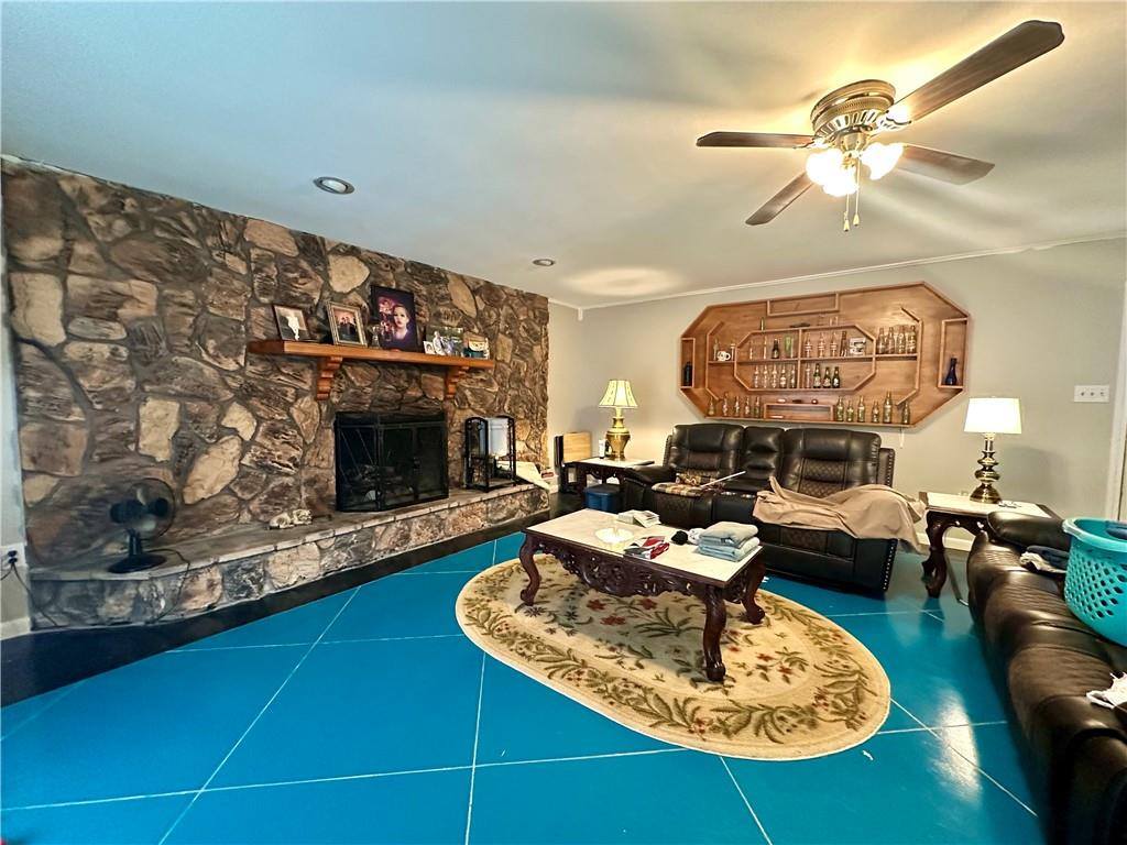 40055 Hickory Lane, Ponchatoula, LA 70454