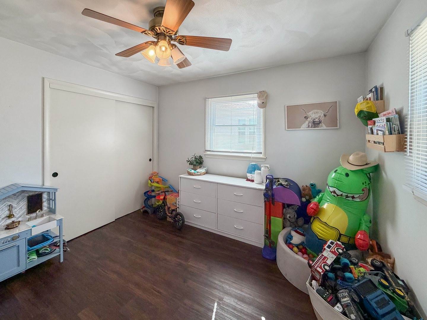 1506 South Walnut Avenue, Freeport, IL 61032