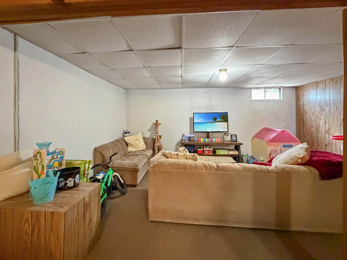 1506 South Walnut Avenue, Freeport, IL 61032