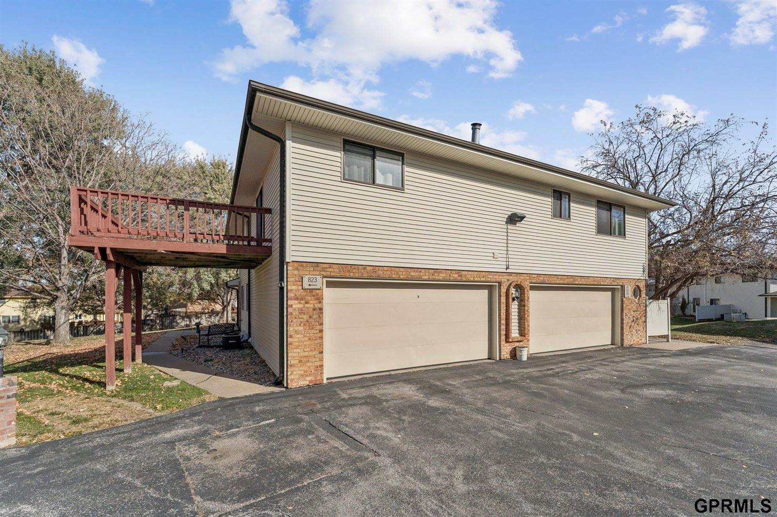 823 North 123 Court, Omaha, NE 68154