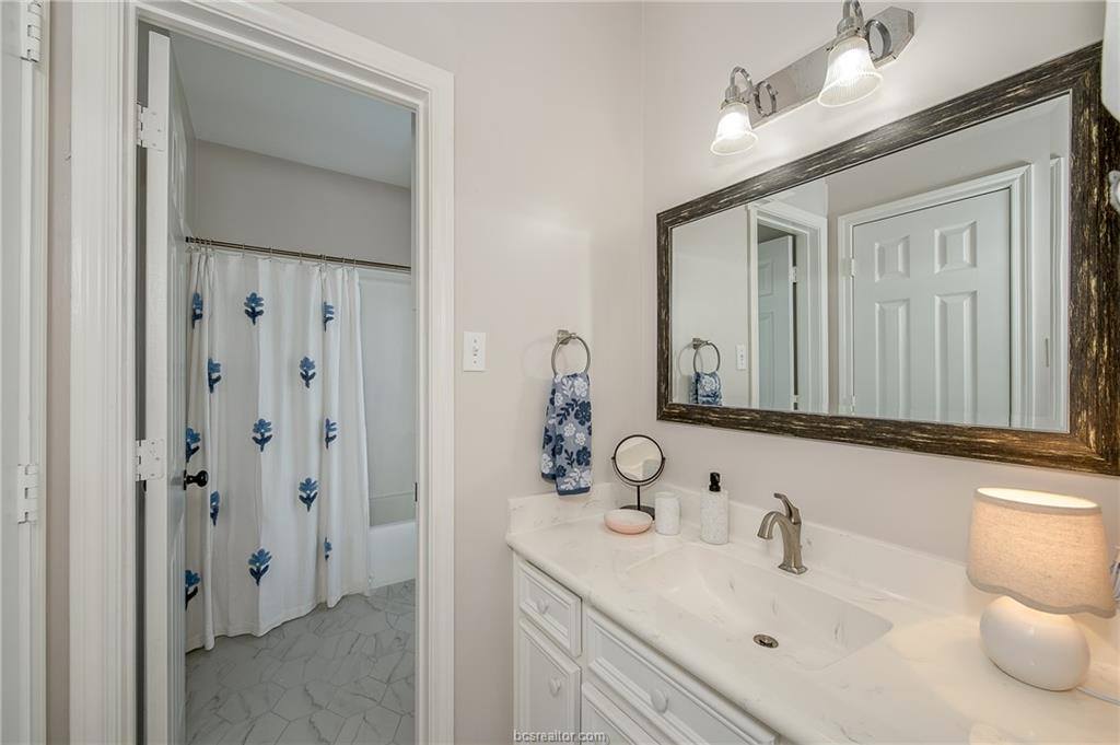 4948 Koppe Bridge Road, College Station, TX 77845