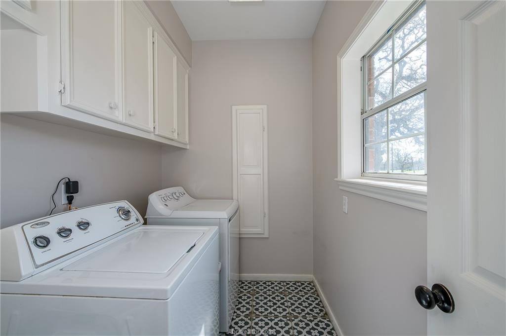 4948 Koppe Bridge Road, College Station, TX 77845