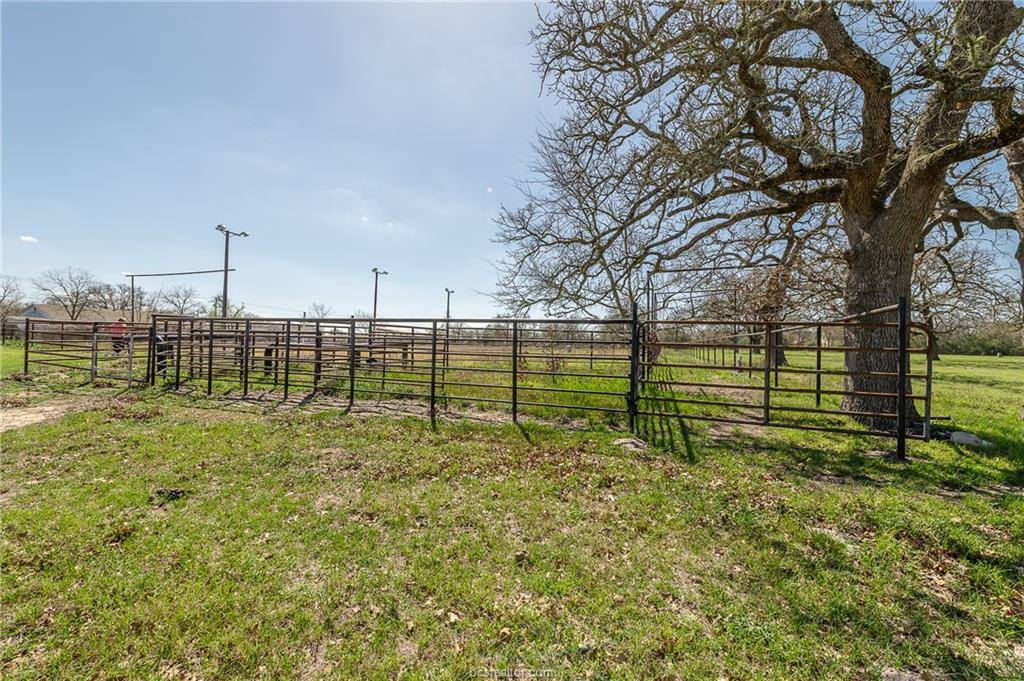 4948 Koppe Bridge Road, College Station, TX 77845