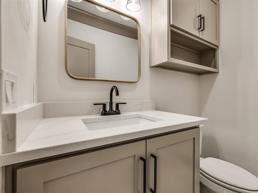 19019 Woodmere Street, Owasso, OK 74055