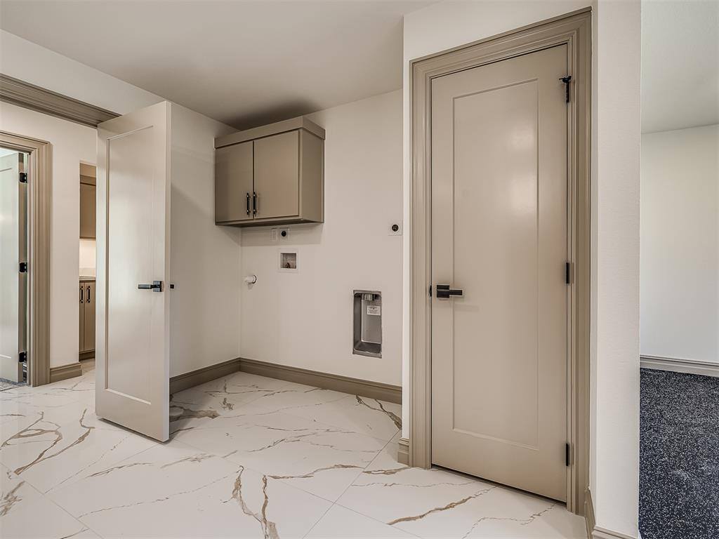 19019 Woodmere Street, Owasso, OK 74055