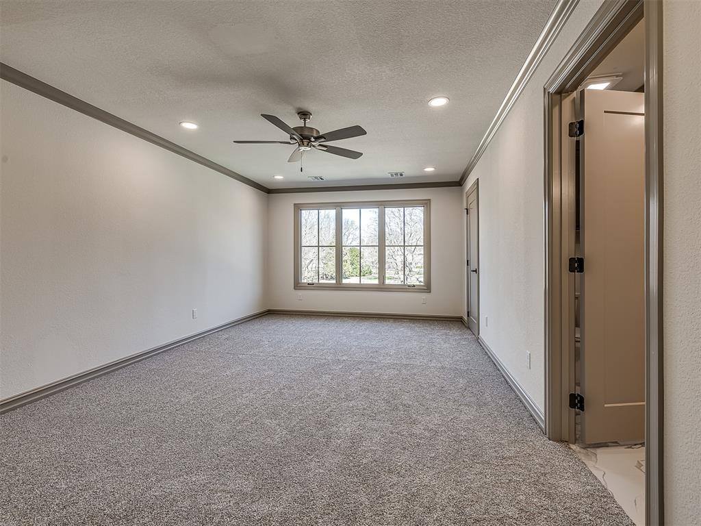 19019 Woodmere Street, Owasso, OK 74055