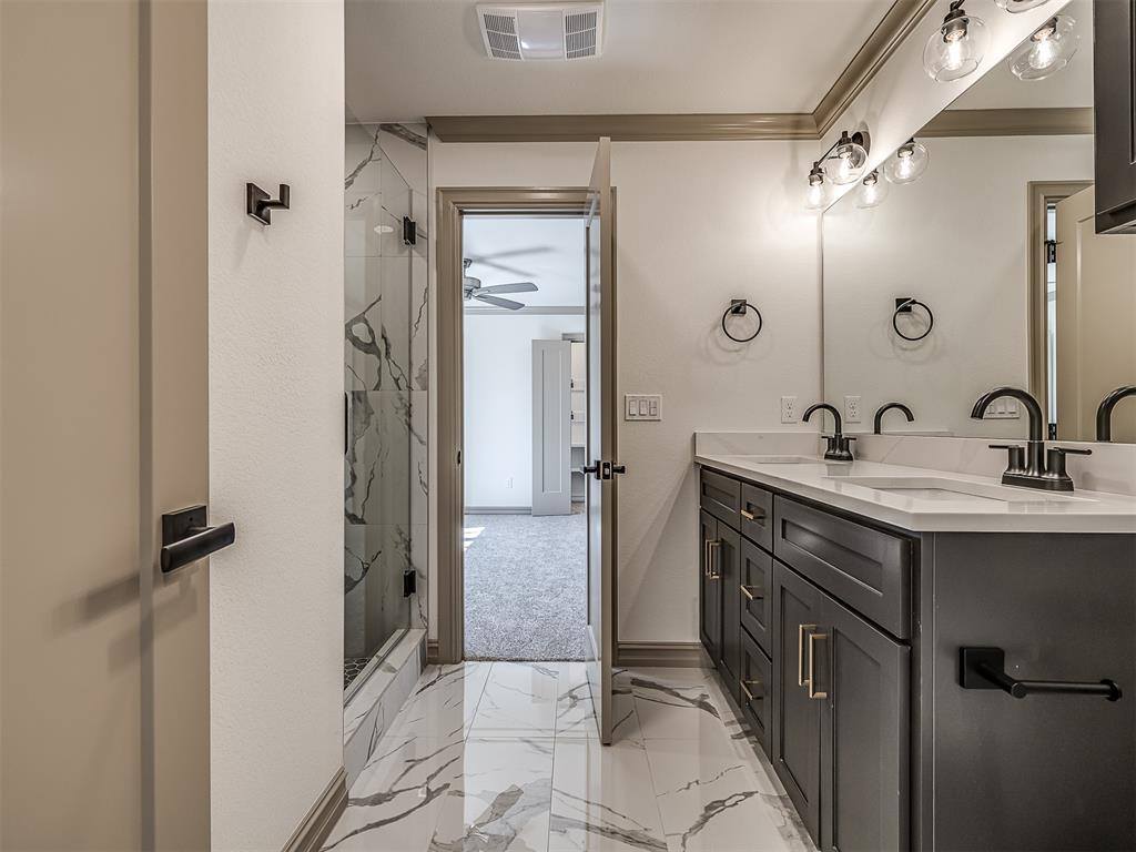 19019 Woodmere Street, Owasso, OK 74055