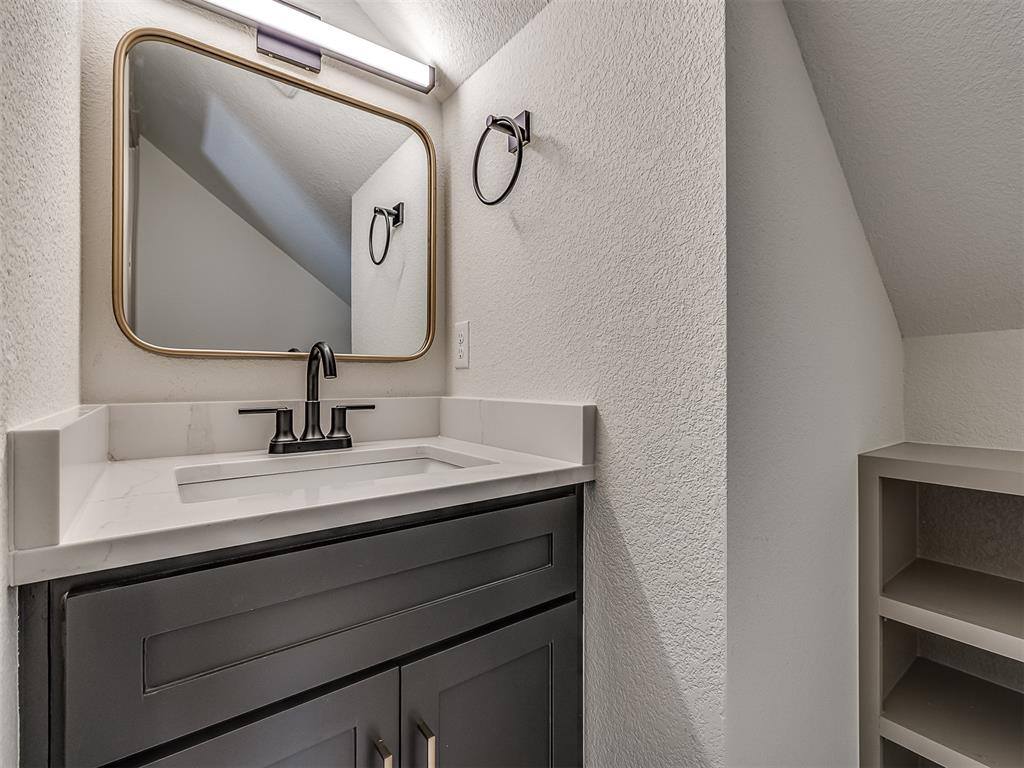 19019 Woodmere Street, Owasso, OK 74055