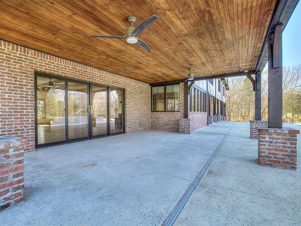 19019 Woodmere Street, Owasso, OK 74055