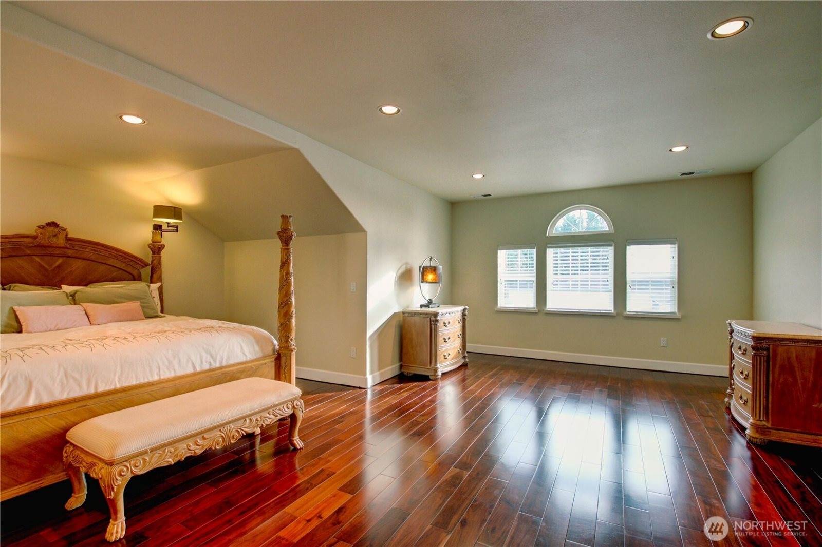 15834 Kamb Road, Mount Vernon, WA 98274