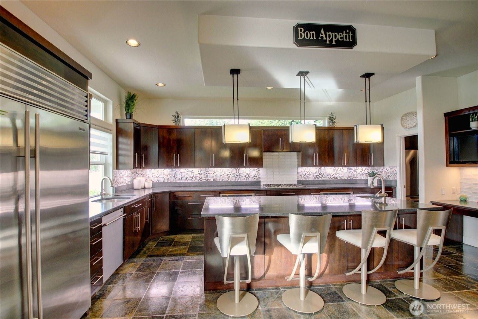 15834 Kamb Road, Mount Vernon, WA 98274