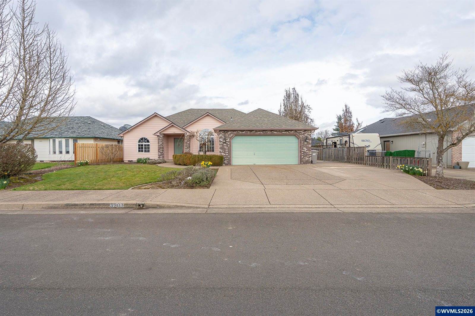 3203 19th Av, Albany, OR 97322