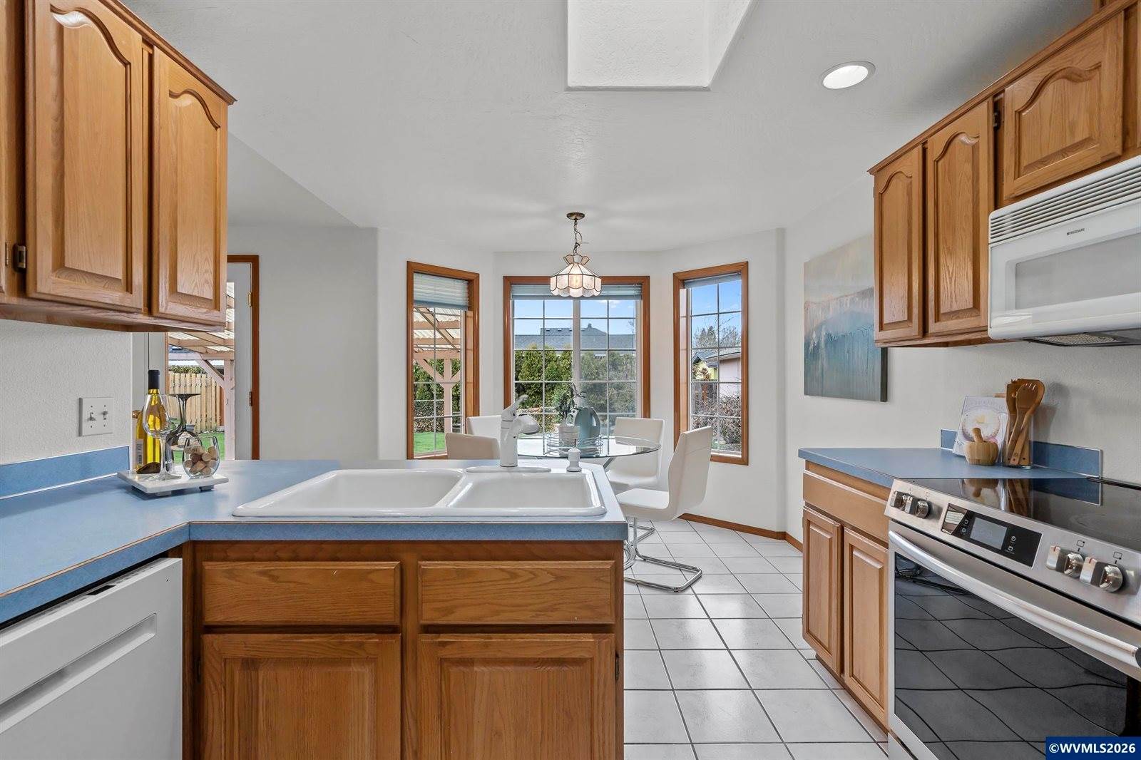 3203 19th Av, Albany, OR 97322