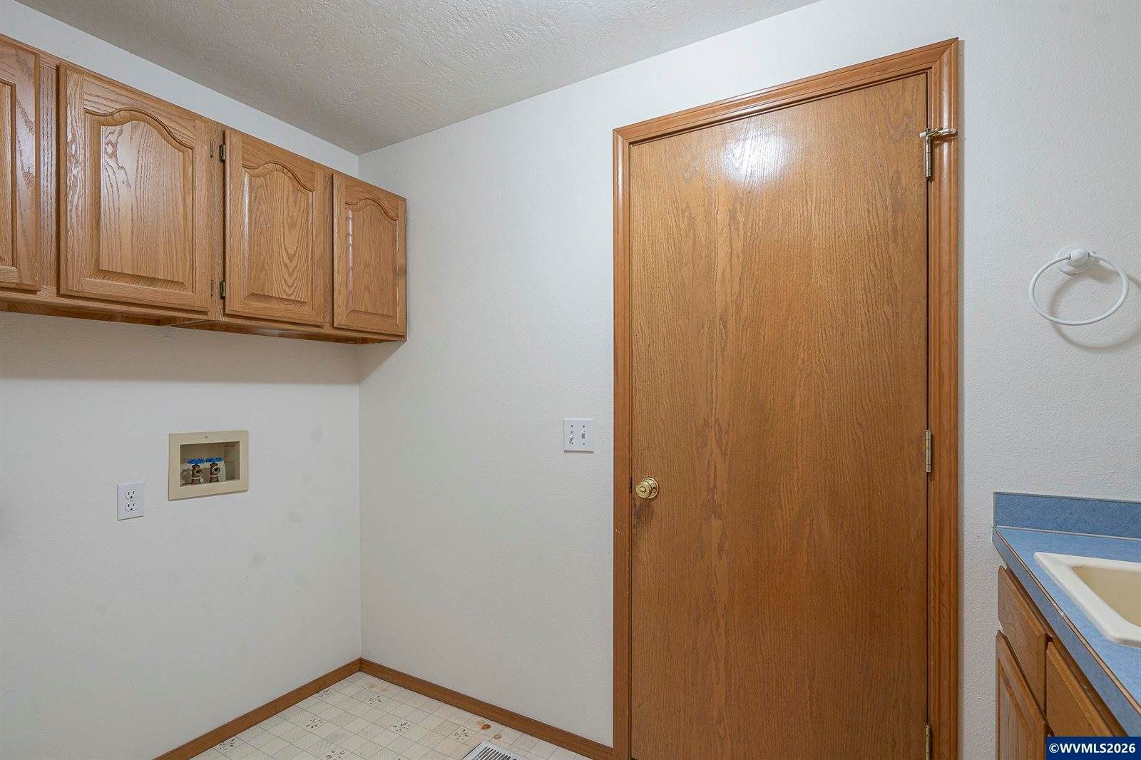 3203 19th Av, Albany, OR 97322