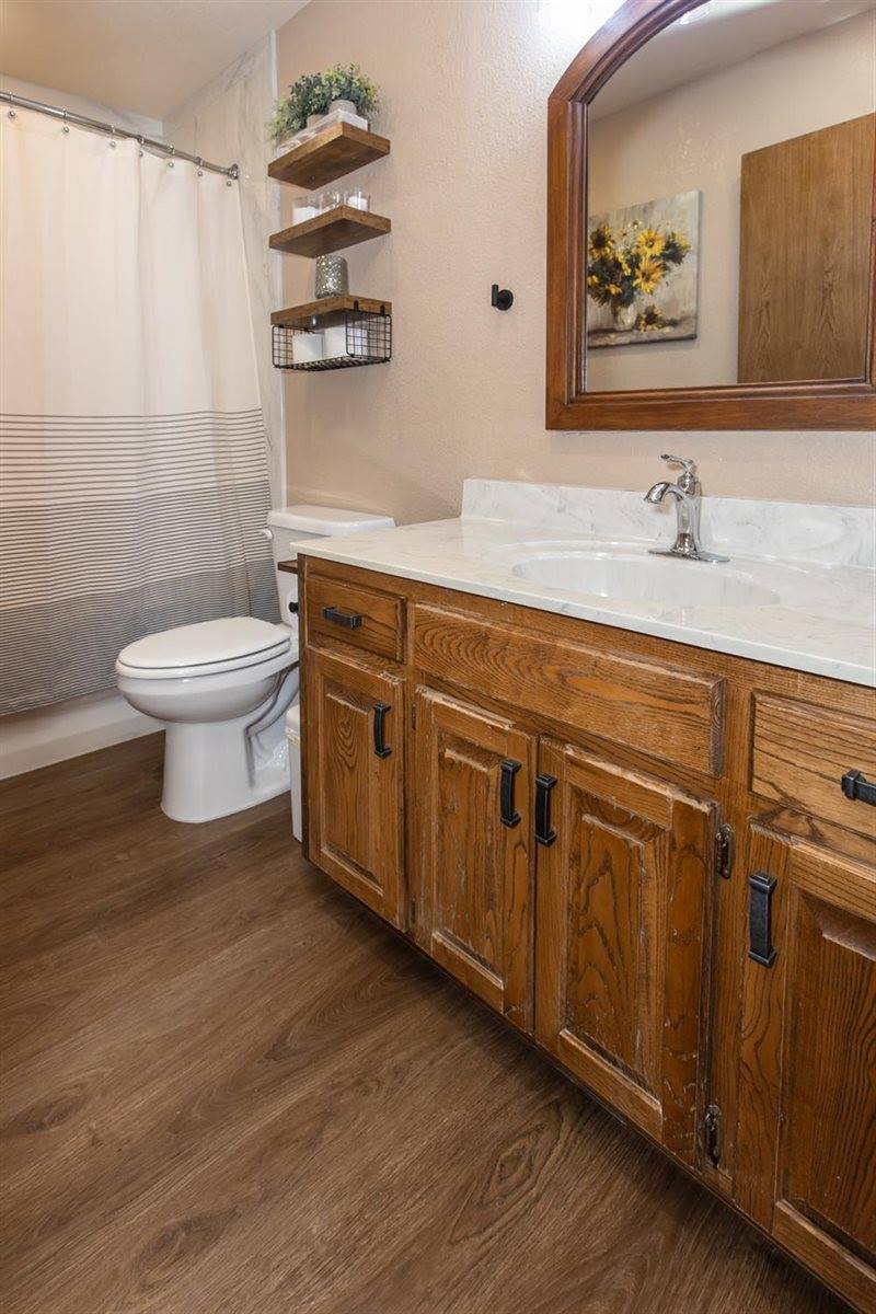 949 Delois Drive, Elkhart, KS 67950