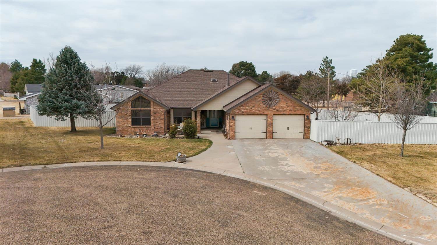 949 Delois Drive, Elkhart, KS 67950