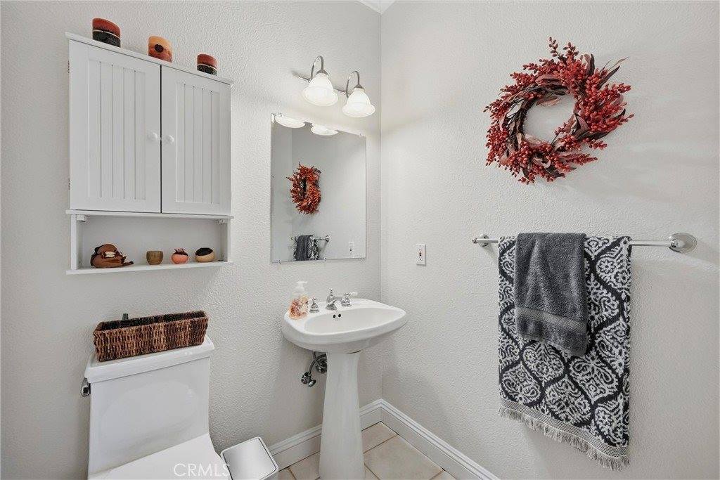 8863 Fox Drive, Cobb, CA 95426