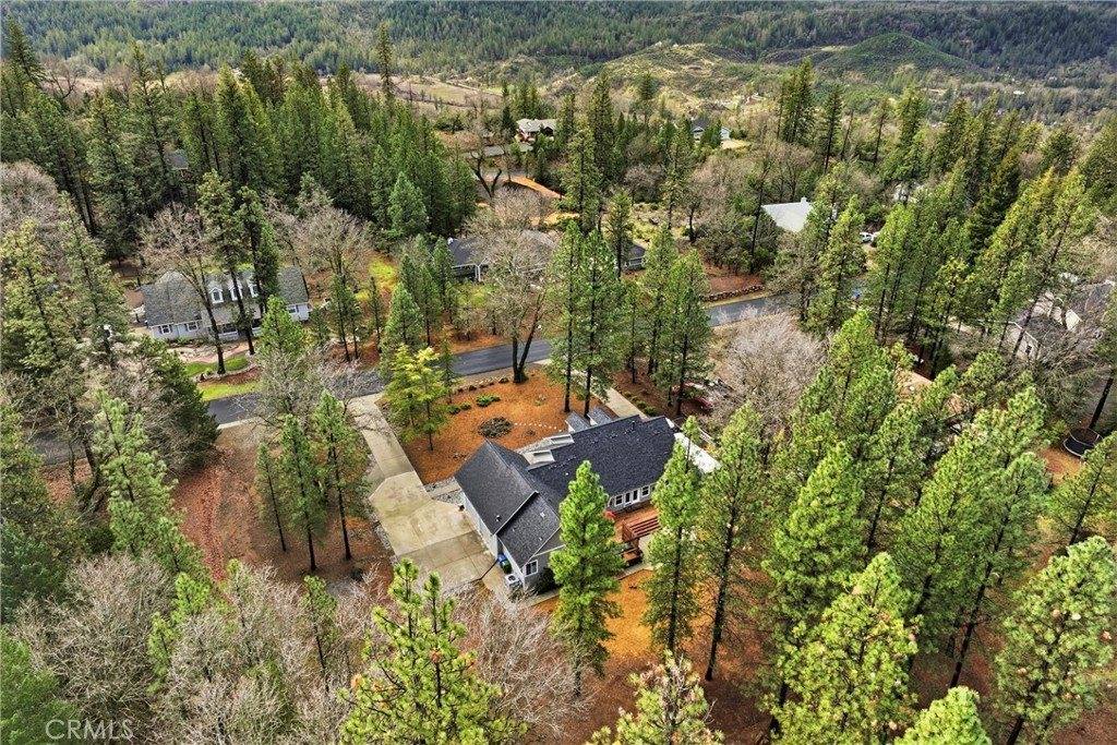 8863 Fox Drive, Cobb, CA 95426