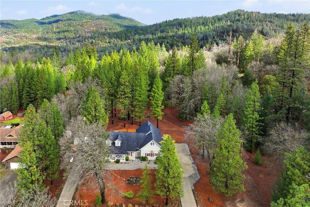 8863 Fox Drive, Cobb, CA 95426