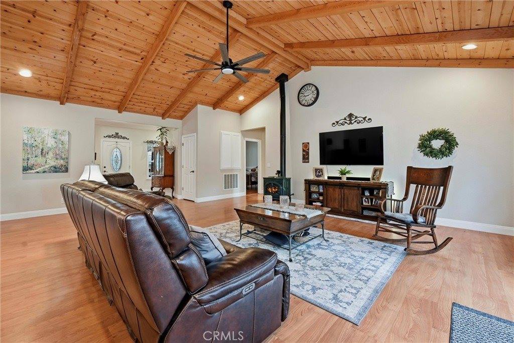 8863 Fox Drive, Cobb, CA 95426