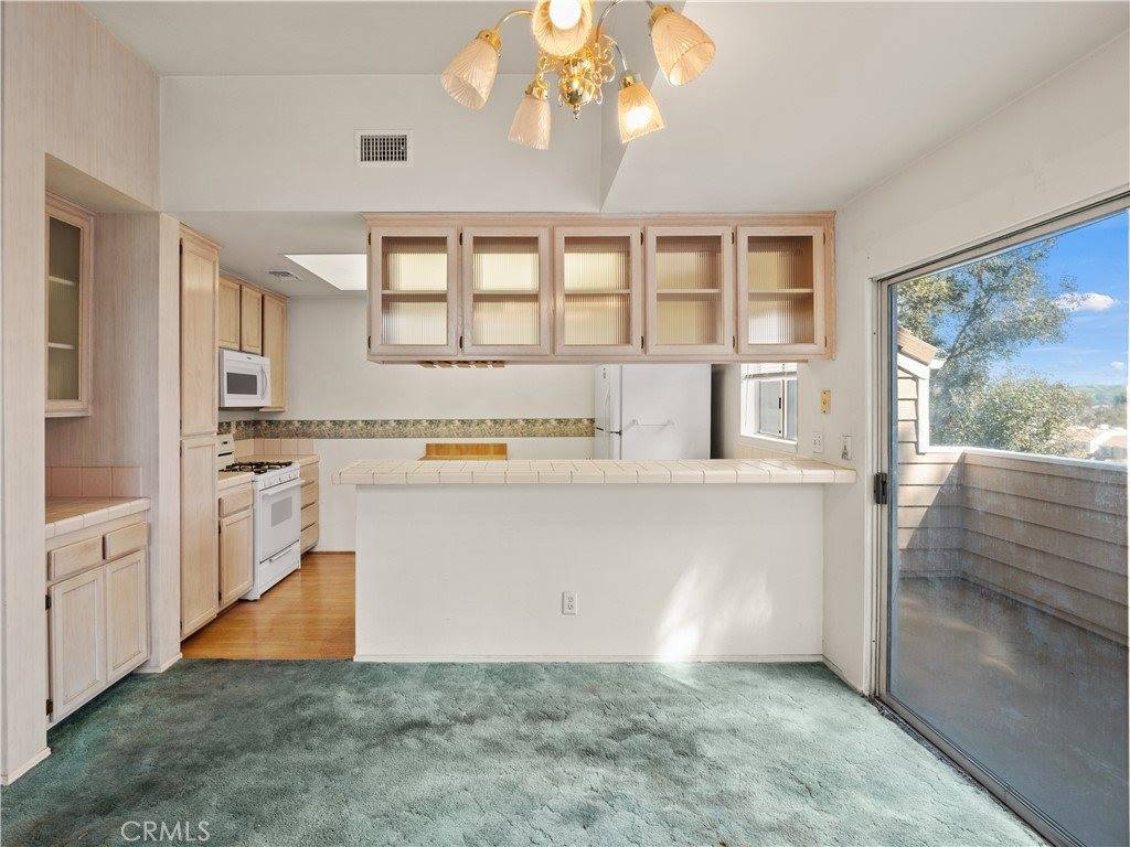 24528 Mcbean Parkway, Valencia, CA 91355