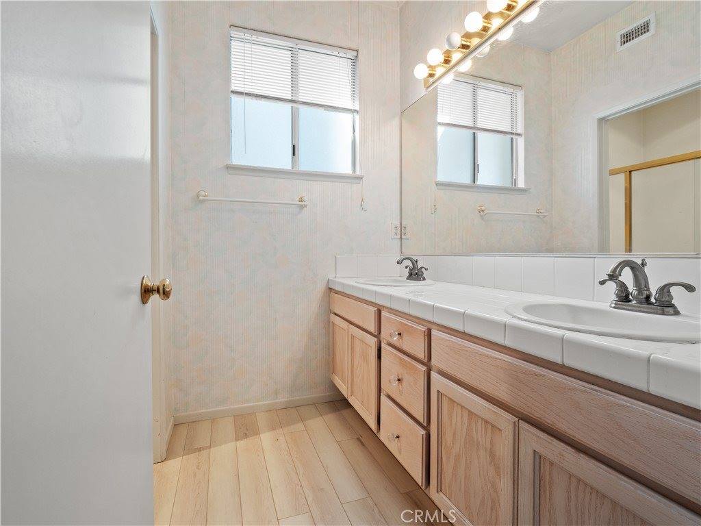 24528 Mcbean Parkway, Valencia, CA 91355