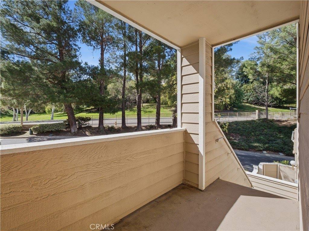24528 Mcbean Parkway, Valencia, CA 91355