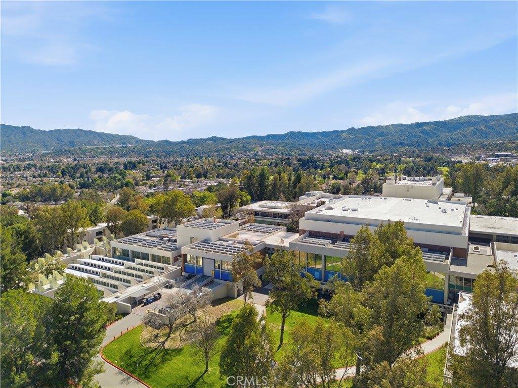 24528 Mcbean Parkway, Valencia, CA 91355