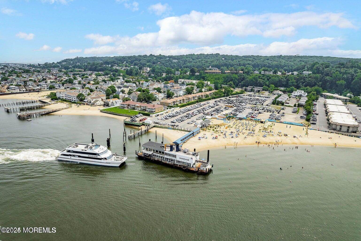 32 Leonard Avenue, Back House, Atlantic Highlands, NJ 07716