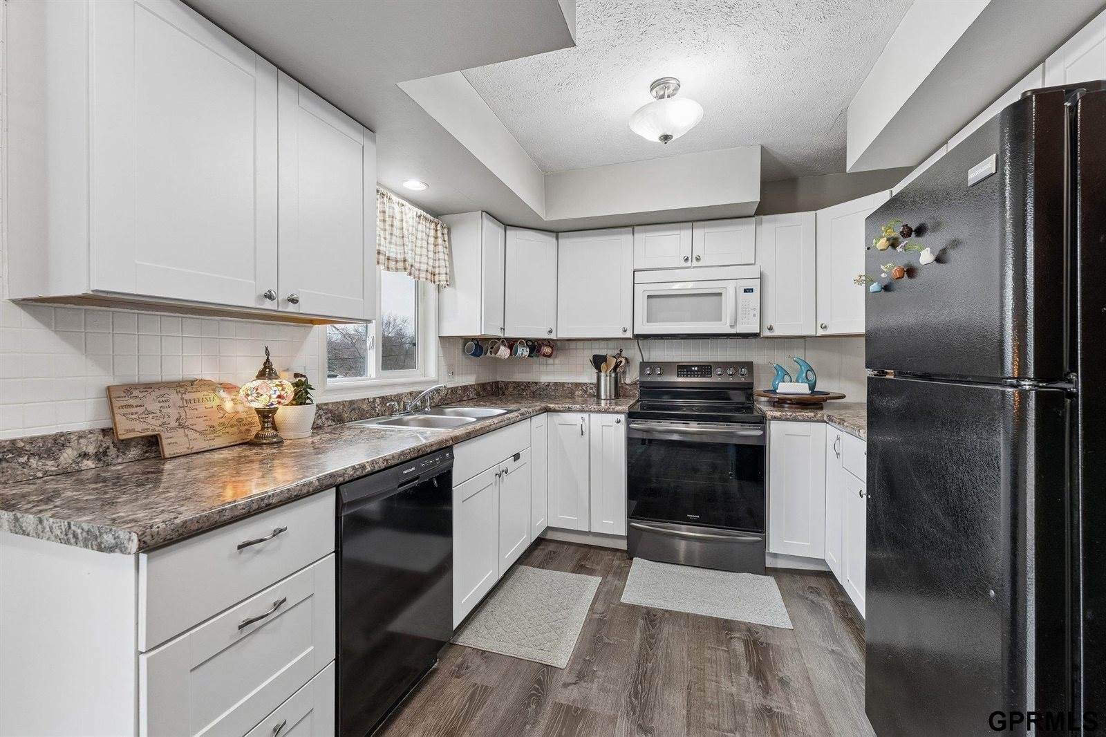 8479 Orchard Avenue, Omaha, NE 68127