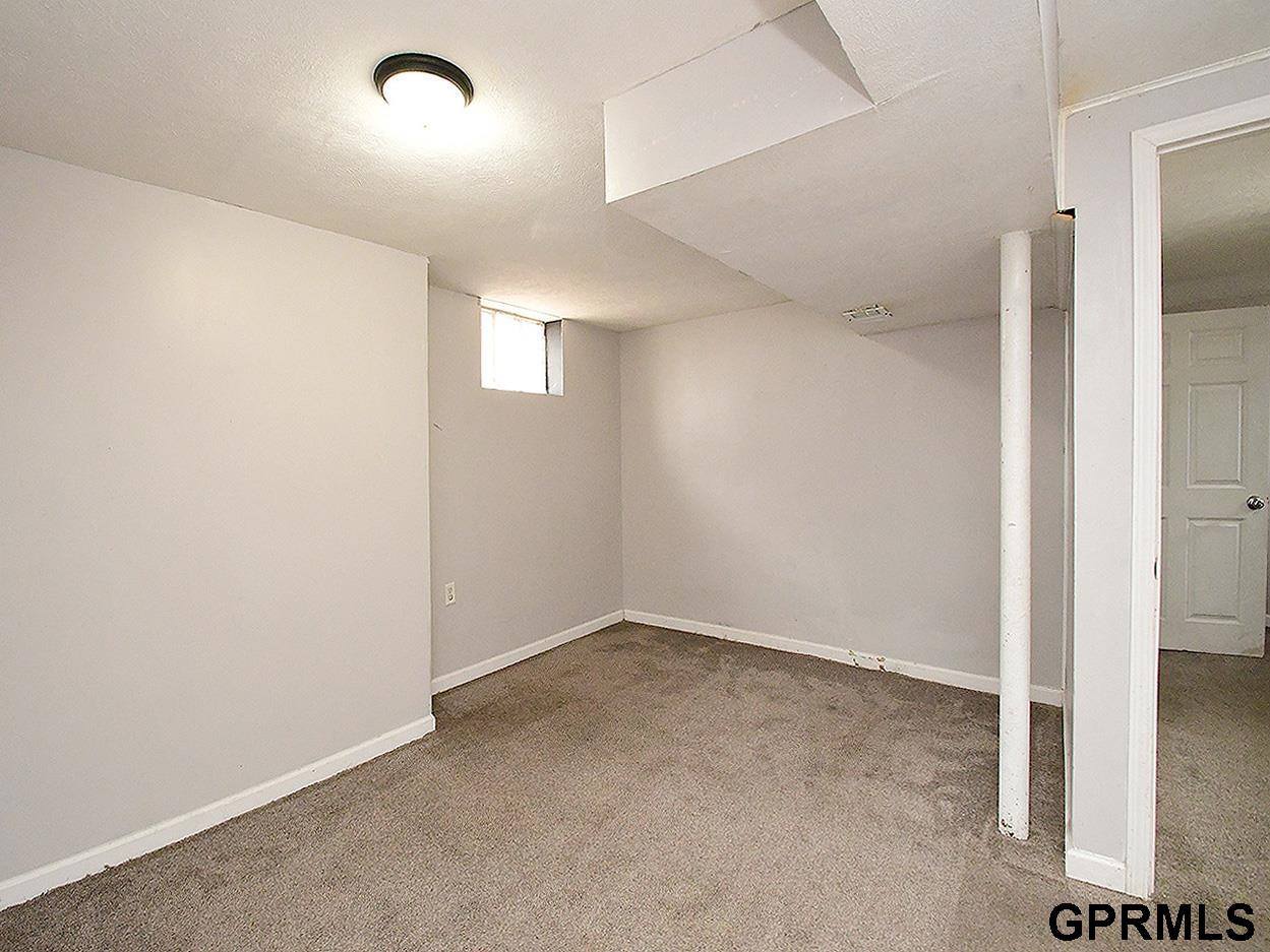 5337 North 35Th Street, Omaha, NE 68111