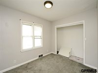 5337 North 35Th Street, Omaha, NE 68111