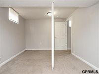 5337 North 35Th Street, Omaha, NE 68111