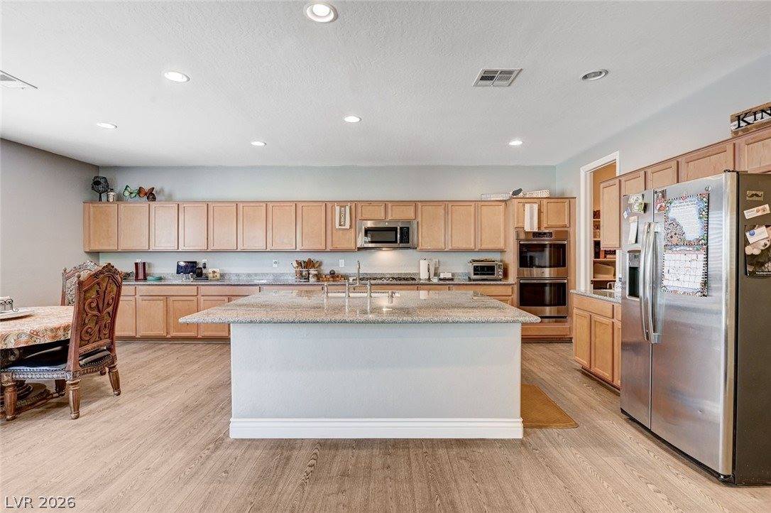 124 Nola Stream Court, Las Vegas, NV 89183