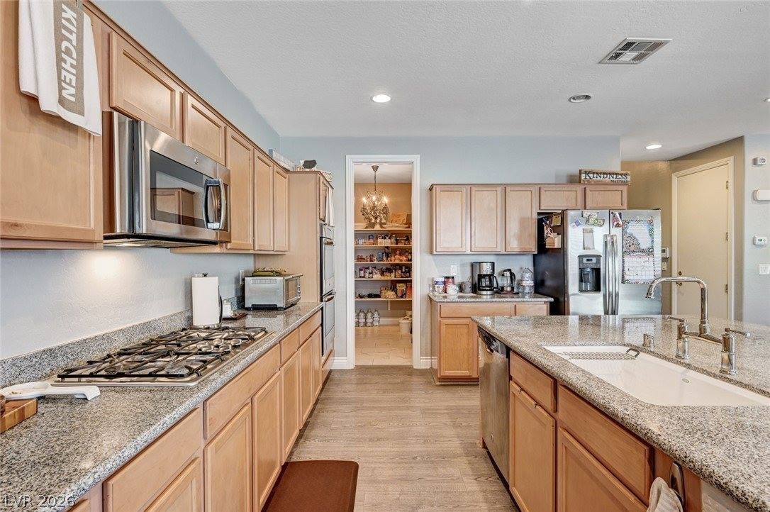 124 Nola Stream Court, Las Vegas, NV 89183