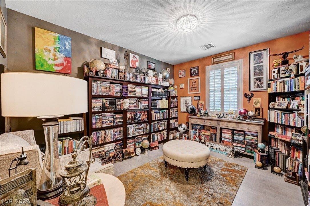 124 Nola Stream Court, Las Vegas, NV 89183