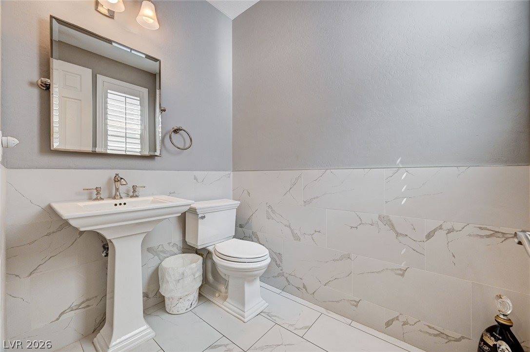 124 Nola Stream Court, Las Vegas, NV 89183