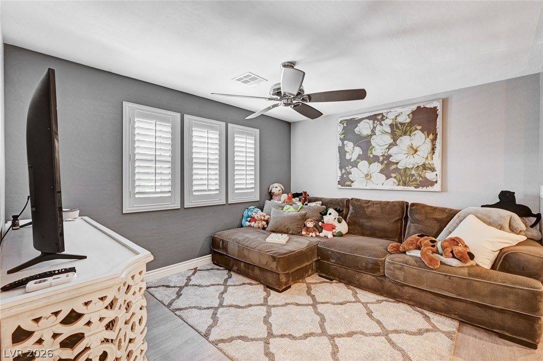 124 Nola Stream Court, Las Vegas, NV 89183