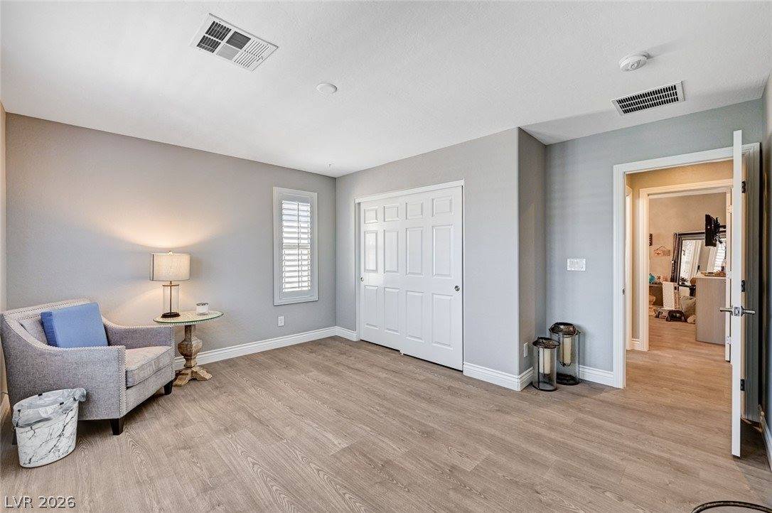 124 Nola Stream Court, Las Vegas, NV 89183