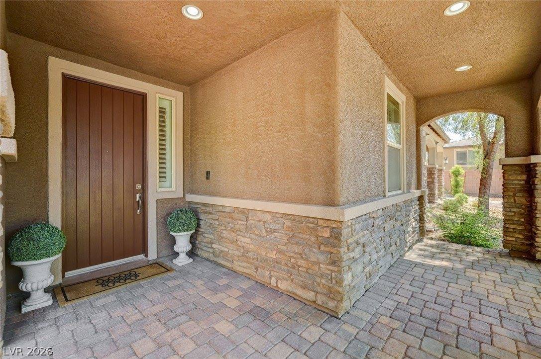 124 Nola Stream Court, Las Vegas, NV 89183