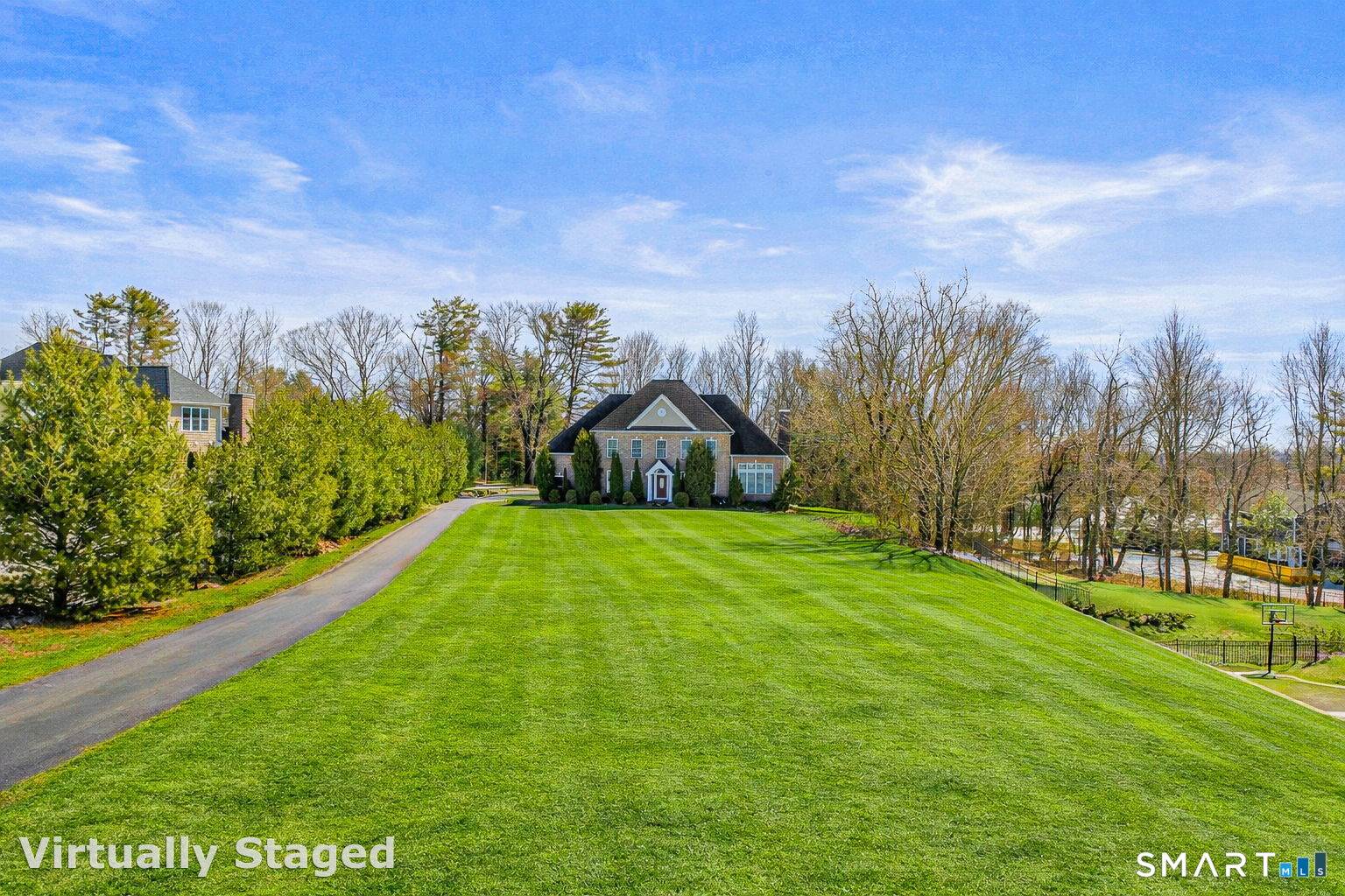 15 Squire, Trumbull, CT 06611