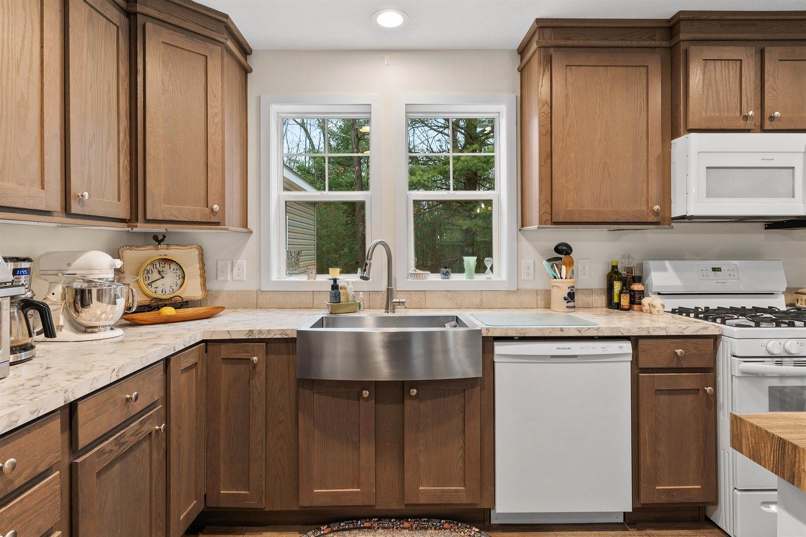 8311 West Shore Drive, Grand Junction, MI 49056