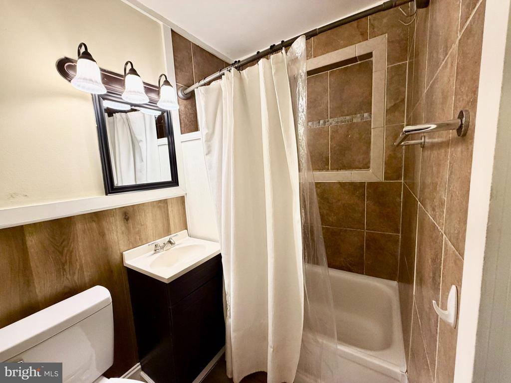 403 Denver Court, Wallingford, PA 19086