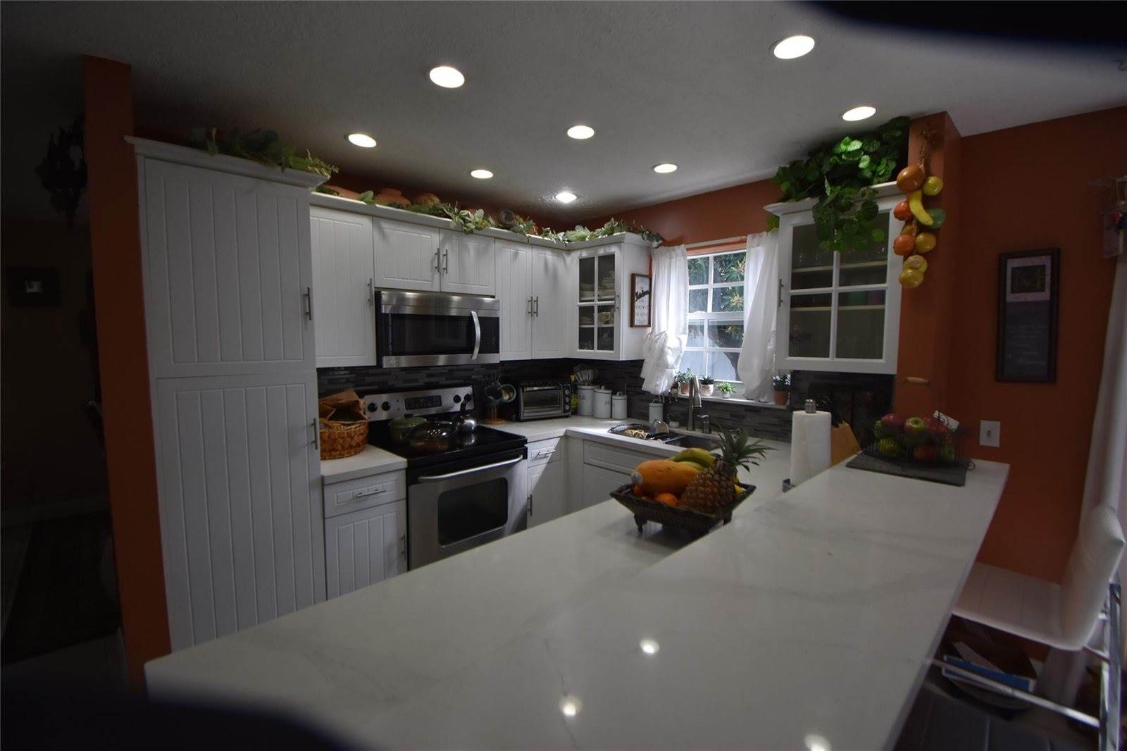 6572 Bayfront Drive, Margate, FL 33063
