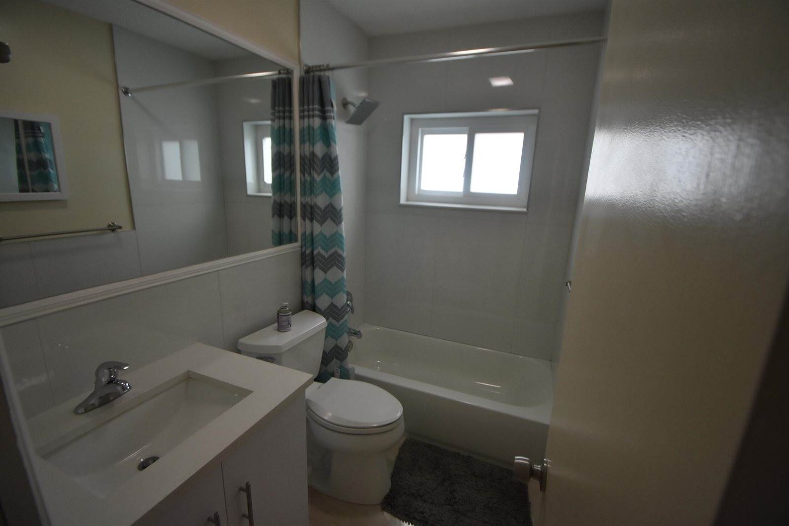 4250 NW 49th Terrace, Lauderdale Lakes, FL 33319